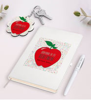 BK Gift Kişiye Özel Dünyanın En İyi Öğretmeni Beyaz Defter Kalem Ve Anahtarlık Hediye Seti-11 (Model 1)