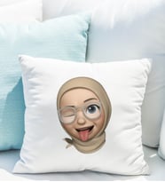 Emoji Kız Tesettürlü Stiker Yastığı