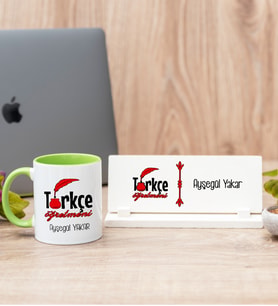 Türkçe Öğretmeni Yeşil Kupa Bardak Ve Masa İsimliği Hediye Seti