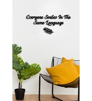 Everyone Smiles İn The Same Language Duvar Ev Aksesuarı Ahşap Tablo 50x21cm (Siyah)