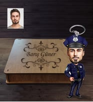 Kişiye Özel Polis Karikatürlü Ahşap Anahtarlık Kutulu Bay-3