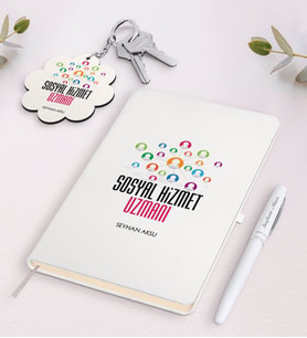 BK Gift Kişiye Özel Sosyal Hizmet Uzmanı Beyaz Defter Kalem ve Anahtarlık Hediye Seti (Model 1)