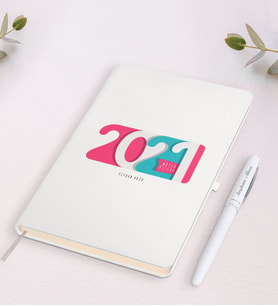 BK Gift Kişiye Özel 2024 Mutlu Yıllar Beyaz Defter ve Kalem Hediye Seti-6 (Beyaz)