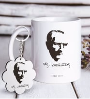 BK Gift Kişiye Özel Atatürk Temalı Beyaz Kupa ve Anahtarlık Hediye Seti-23 (Model 1)
