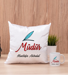 Müdür Kare Yastık ve Beyaz Kupa Bardak