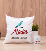 Müdür Kare Yastık ve Beyaz Kupa Bardak