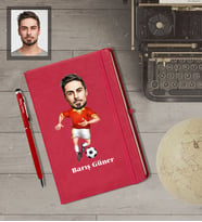 Kişiye Özel Futbolcu Karikatürlü  Kırmızı Defter Kalem Hediye Seti Bay-1