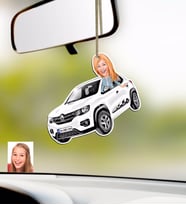 BK Gift Kişiye Özel Bayan Renault Kwid Karikatürlü Ahşap Plakalı Araba Dikiz Ayna Süsü (Beyaz)
