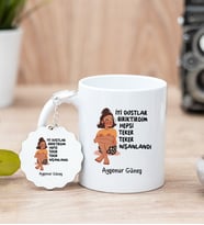 İyi Dostlar Biriktirdim Beyaz Kupa Bardak ve Anahtarlık Set
