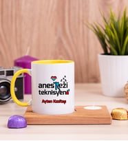 Anestezi Teknisyeni Ahşap Altlıklı Mumlu Sarı Kupa Bardak