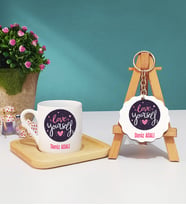 Love Yourself Tasarımlı Kişiye Özel Hediye Ahşap Altlıklı Türk Kahvesi Fincanı ve Anahtarlık Seti