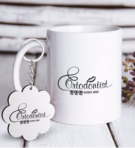 BK Gift Kişiye Özel Mesleki Ortodontist Beyaz Kupa ve Anahtarlık Hediye Seti (Model 1)