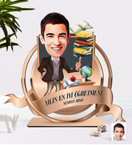 Öğretmenler Günü Hediyesi BK Gift Kişiye Özel Yılın En İyi Erkek Öğretmeni Karikatürlü 3D Ahşap Biblo Plaket-7 (Beyaz)