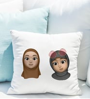 Emoji Kız Arkadaş Stiker Yastığı