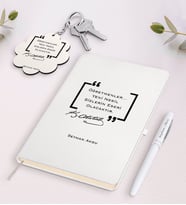 BK Gift Kişiye Özel Atatürk Öğretmen Beyaz Defter Kalem Ve Anahtarlık Hediye Seti-1 (Model 1)