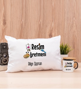 Resim Öğretmeni Dikdörtgen Yastık ve Siyah Kupa Bardak