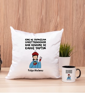 Bak Kendime De Kahve Yaptım Kare Yastık ve Siyah Kupa Bardak