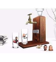 BK Gift Kişiye Özel Renkli Baskılı Patron Karikatürlü İkili Rakı Bardağı ve Ahşap Rakı Standı Hediye Seti-3 (Model 1)