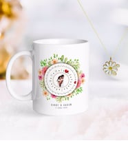 BK Gift Kişiye Özel Sevgililer Günü Fotoğraflı Sonsuz Takvimli Kupa ve Çift İsimli Papatya Kolye-1 (Model 1)