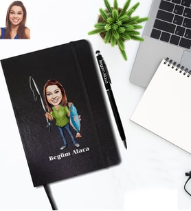 Kişiye Özel Balıkçı Karikatürlü Siyah Defter Kalem Hediye Seti Bayan-1