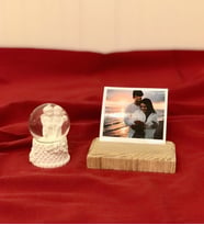 Kişiye Özel Ahşap Fotoğraf Tutucu Ve Melek Mini Kar Küresi Set