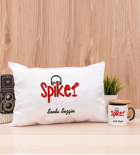 Spiker Dikdörtgen Yastık ve Siyah Kupa Bardak