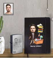 Kişiye Özel Öğretmen Karikatürlü Siyah Defter Çakmak Hediye Seti Bay-2 (Model 1)