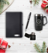 Kişiye Özel Yılbaşı Hediye Siyah Mug -Siyah Çakmak-Siyah Defter- Kalem Set