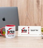 Türkçe Öğretmeni Kırmızı Kupa Bardak Ve Masa İsimliği Hediye Seti