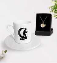 BK Gift Kişiye Özel Atatürk Temalı Türk Kahvesi Fincanı ve İsimli Papatya Kolye Hediye Seti-32 (Model 1)