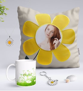 BK Gift Kişiye Özel Fotoğraflı Papatya Yastık Kupa Papatya Kolye ve Silver Anahtarlık Seti-6 (Model 1)