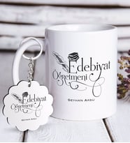BK Gift Kişiye Özel Edebiyat Öğretmeni Beyaz Kupa ve Anahtarlık Hediye Seti (Model 1)