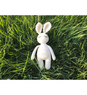 Naturaborn Natural amigurumi el örgüsü oyuncak uykucu tavşan