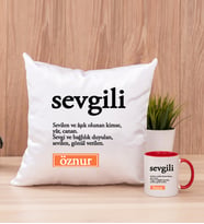 Sevgili Kelime Anlamı Kare Yastık ve Kırmızı Kupa Bardak
