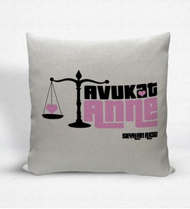 BK Gift Kişiye Özel Avukat Anne Dekoratif Keten Yastık (Bej)