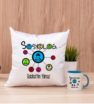 Sosyolog Kare Yastık ve Mavi Kupa Bardak