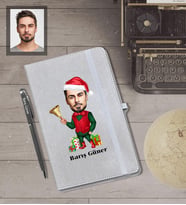 Kişiye Özel Yılbaşı Erkek Karikatürlü Gri Defter Kalem Hediye Seti Model-10