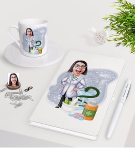 BK Gift Kişiye Özel Bayan Eczacı Karikatürlü Beyaz Defter Kalem Türk Kahvesi Fincanı Seti-2 (Model 1)