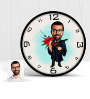 BK Gift Kişiye Özel Hakim Karikatür Ahşap Duvar Saati  1