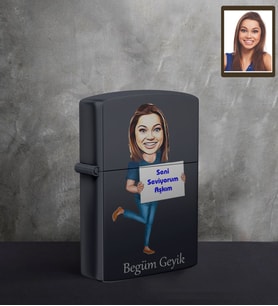 Kişiye Özel Bayan Karikatürlü UV Baskılı Siyah Benzinli Çakmak Model-12