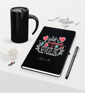 BK Gift Kişiye Özel Yılın En Mükemmel Sevgilisi Siyah Defter Kalem Termos Mug Seti (Model 2)