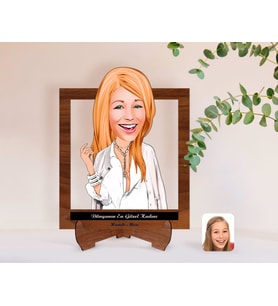 BK Gift Kişiye Özel Kadınlar Günü Dünyanın En Güzel Kadını Karikatürlü Ahşap Standlı 3D Biblo-20 (Beyaz)