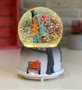 Işıklı Müzikli Püskürtmeli  Büyük Boy Otomatik Kar Küresi (Renk Değiştiren Model) 1. Kalite