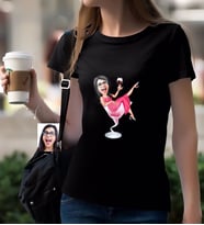 BK Gift Kişiye Özel Bayan Patroniçe Karikatürlü Siyah T-Shirt