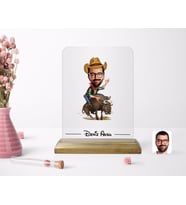 BK Gift Kişiye Özel Rodeocu Karikatürlü Ahşap Standlı Çerçeve (Beyaz)