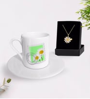 BK Gift Kişiye Özel Papatya Temalı En İyi Öğretmen Türk Kahvesi Fincanı ve İsimli Papatya Kolye Hediye Seti-10 (Model 1)