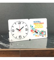 Sosyal Medya Uzmanı Ahşap Masa Saati