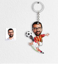 BK Gift Kişiye Özel Futbolcu Sarı Kırmızı Karikatür Anahtarlık  1
