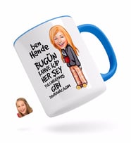 BK Gift Kişiye Özel Kadın Her Şey Yolundaymış Gibi Karikatürlü Mavi Kupa Bardak-1