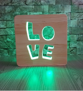 Love Sevgiliye Hediye Ahşap Gece Lambası 16 Renkli Led Lamba